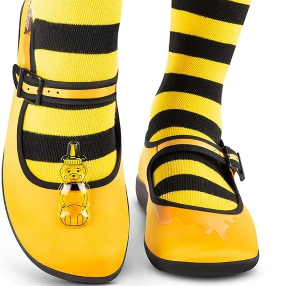 Hot Chocolate Design Chocolaticas Dark Gothic Canvas Women's Mary Jane Flat Shoe - Picture 4 of 7